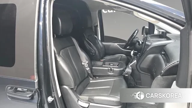 Hyundai Staria 2021 Синий из Кореи, фото 2