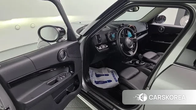 Mini Cooper Countryman 2024 Серебряный из Кореи, фото 2