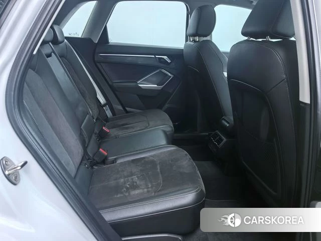 Audi Q3 2022 Белый из Китая, фото 2