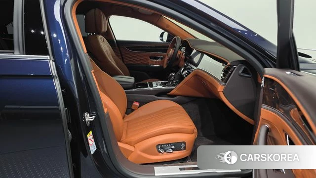 Bentley Flying Spur 3rd Generation 2022 Синий из Кореи, фото 2