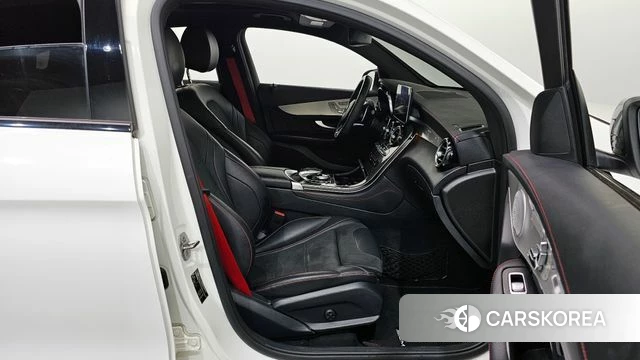 Mercedes-Benz GLC-Class X253 2019 Белый из Кореи, фото 2