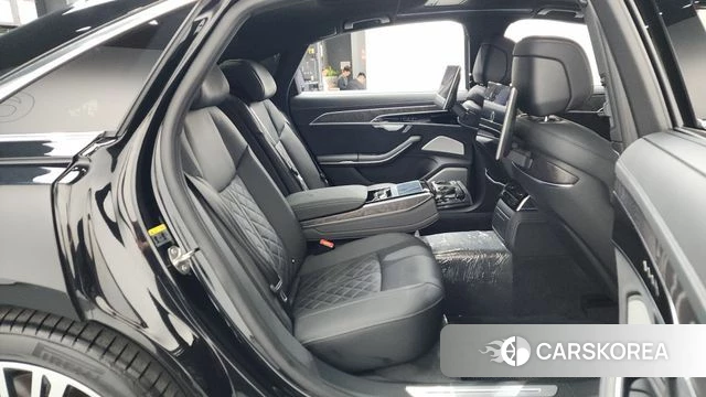 Audi A8 (D5) 2025 Черный из Кореи, фото 2
