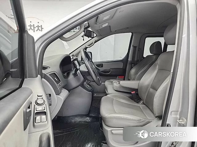 Hyundai The New Grand Starex 2018 Серебряный из Кореи, фото 2