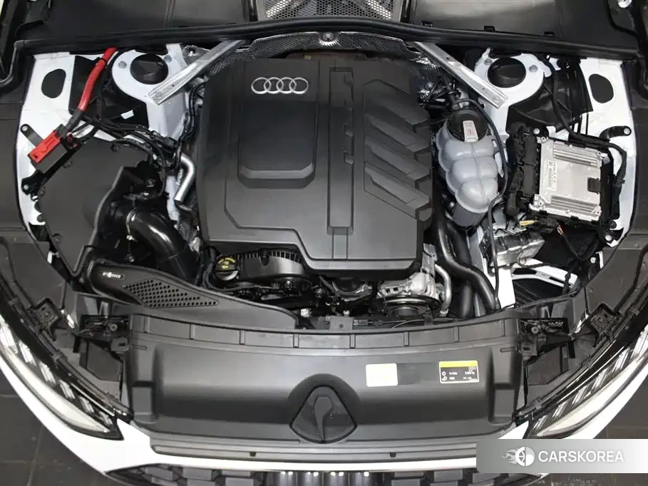 Audi A4L 2024 Белый из Китая, фото 2