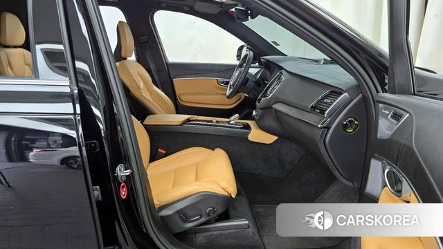 Volvo XC90 second Generation 2023 Черный из Кореи, фото 2