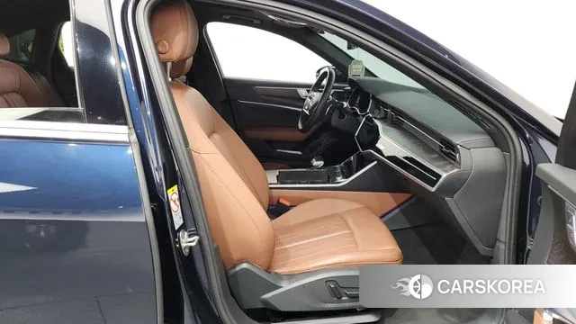 Audi A6 (C8) 2023 Синий из Кореи, фото 2