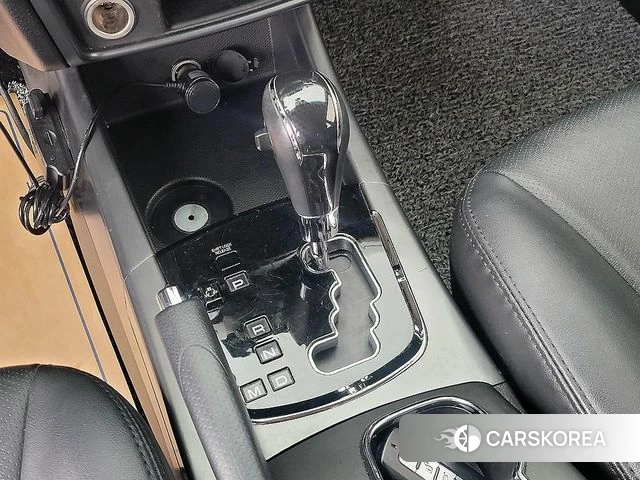 Ssangyong New Style Korando C id 4367215 из Кореи 2