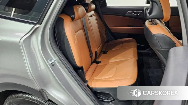 Kia Sportage 5th Generation Hybrid 2022 Серебристо-серый из Кореи, фото 2
