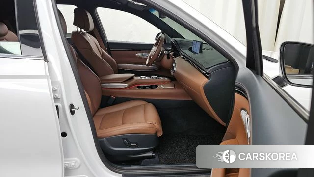 Genesis GV70 2021 Белый из Кореи, фото 2