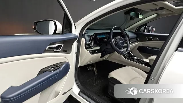 Kia Sportage 5th Generation 2023 Белый из Кореи, фото 2