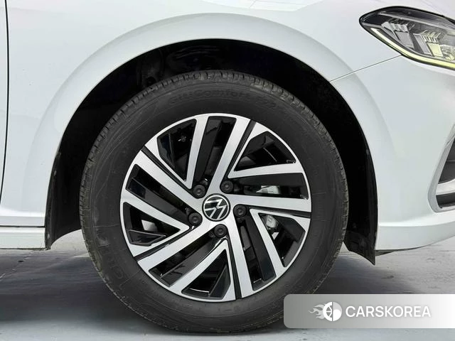 Volkswagen Lavida 2022 Белый из Китая, фото 2
