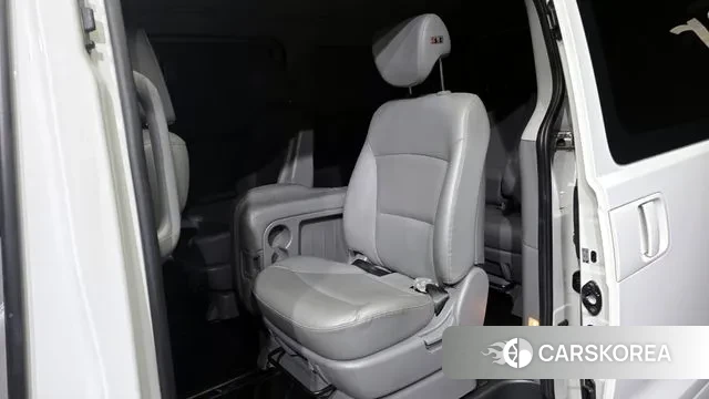 Hyundai The New Grand Starex 2019 Белый из Кореи, фото 2