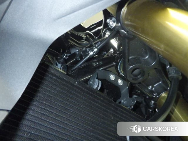 Проданный Honda X-ADV 750 id 4184952 из Японии, фото 2