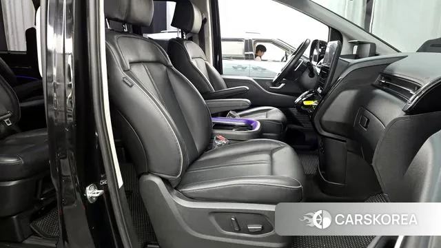 Hyundai Staria 2022 Черный из Кореи, фото 2