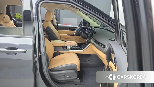 Kia Carnival 4th generation 2023 Серый из Кореи, фото 2