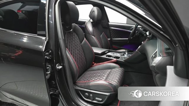 Genesis G70 2019 Черный из Кореи, фото 2
