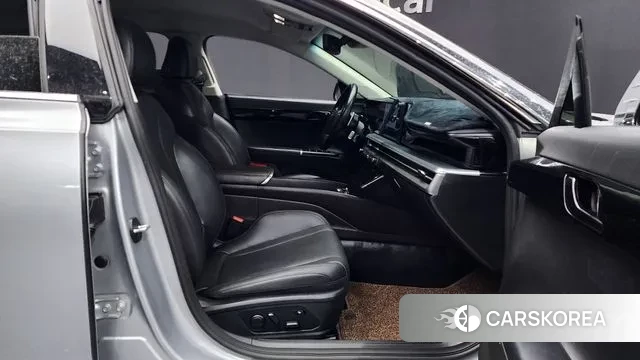 Hyundai Grandeur (GN7) 2023 Серебристо-серый из Кореи, фото 2