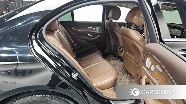 Mercedes-Benz E-Class W213 2019 Черный из Кореи, фото 2