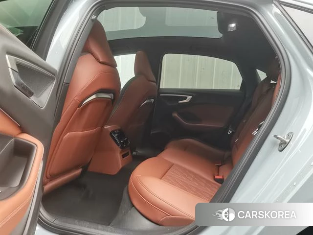 Audi A5L 2025 Серебристо-серый из Китая, фото 2