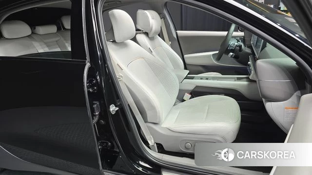 Hyundai Ionic 6 2023 Черный из Кореи, фото 2