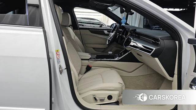 Audi A6 (C8) 2025 Белый из Кореи, фото 2