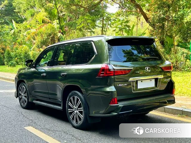Lexus LX 2022 Зеленый из Китая, фото 2