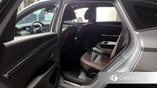 Hyundai Tucson (NX4) 2023 Серебряный из Кореи, фото 2