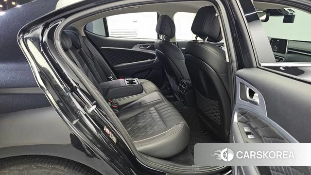 Genesis G70 2019 Черный из Кореи, фото 2