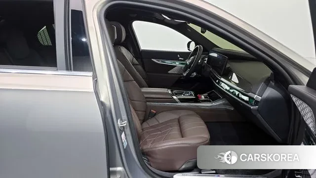 BMW i7 (G70) 2022 Серебряный из Кореи, фото 2