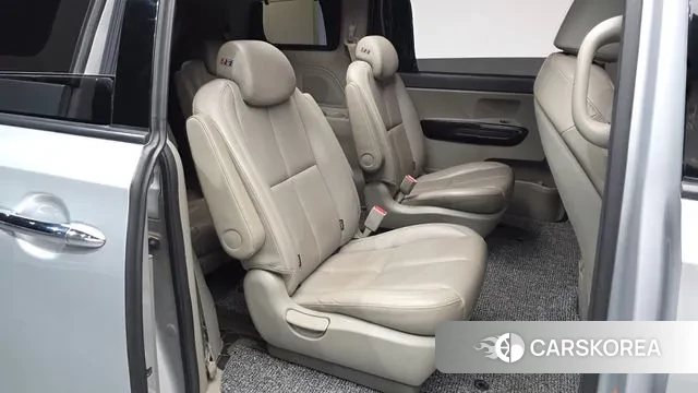 Kia All New Carnival 2018 Серебристо-серый из Кореи, фото 2