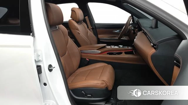 Genesis GV70 2021 Белый из Кореи, фото 2