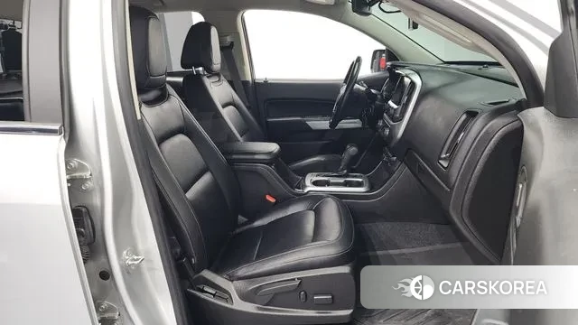 Chevrolet (GM Daewoo) Colorado 2020 Серебристо-серый из Кореи, фото 2