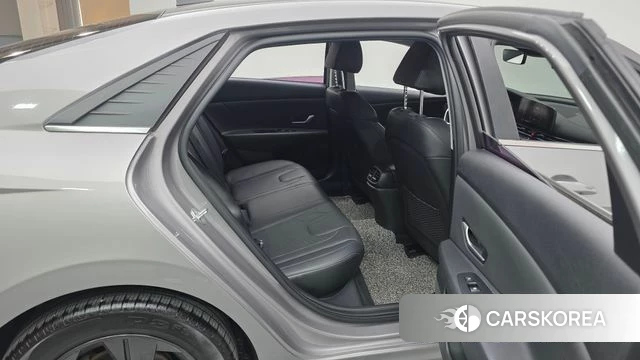 Hyundai Avante (CN7) 2020 Серебристо-серый из Кореи, фото 2