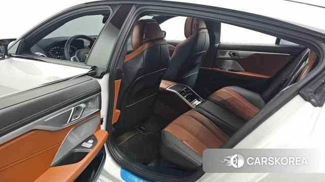 BMW 8 Series (G15) 2025 Белый из Кореи, фото 2