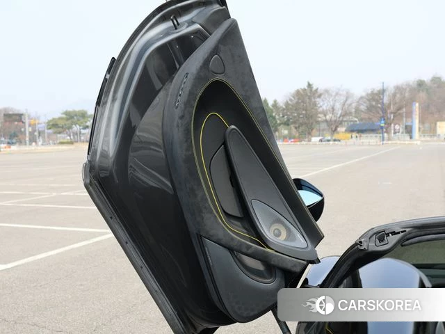 McLaren 570S 2019 Черный из Кореи, фото 2