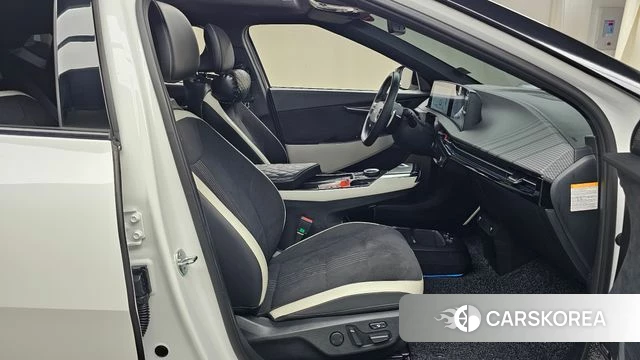 Kia EV6 2023 Белый из Кореи, фото 2