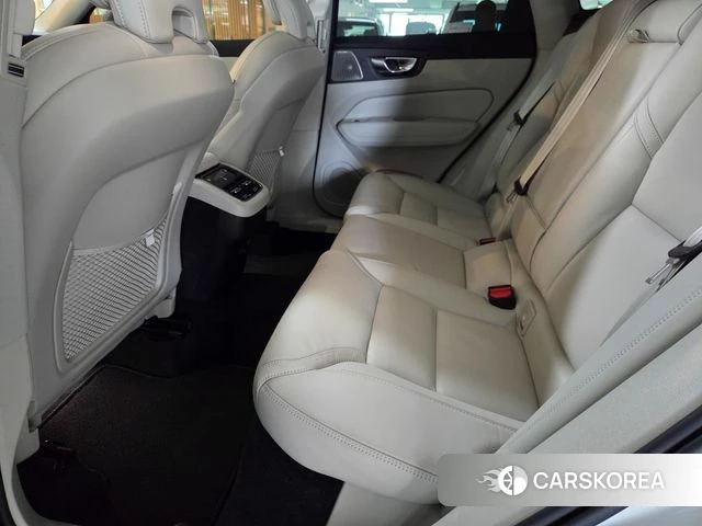 Volvo XC60 second Generation 2026 Белый из Кореи, фото 2