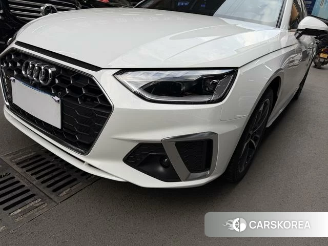 Audi A4L 2023 Белый из Китая, фото 2