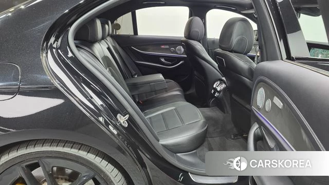 Mercedes-Benz E-Class W213 2019 Черный из Кореи, фото 2