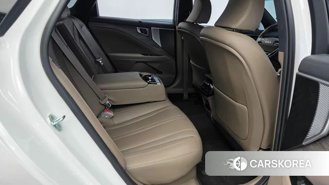 Kia K8 Hybrid 2022 Белый из Кореи, фото 2