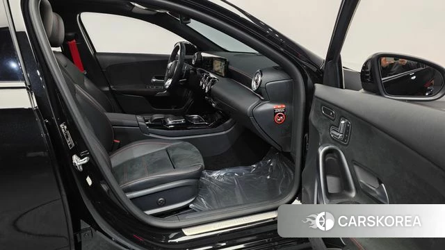 Mercedes-Benz A-Class W177 2022 Черный из Кореи, фото 2