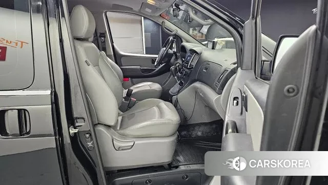 Hyundai The New Grand Starex 2018 Черный из Кореи, фото 2