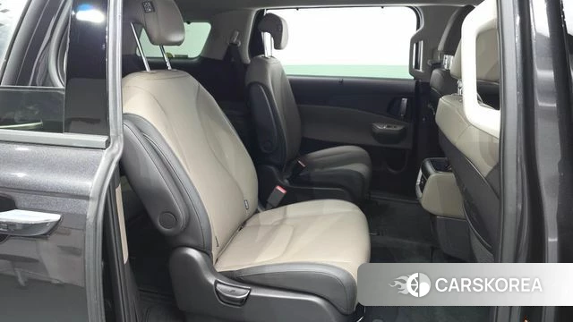 Kia The New Carnival 4th Generation 2023 Серый из Кореи, фото 2