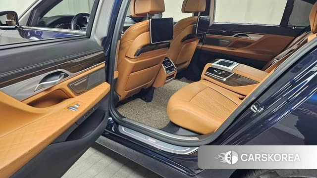 BMW 7 Series (G11) 2019 Синий из Кореи, фото 2