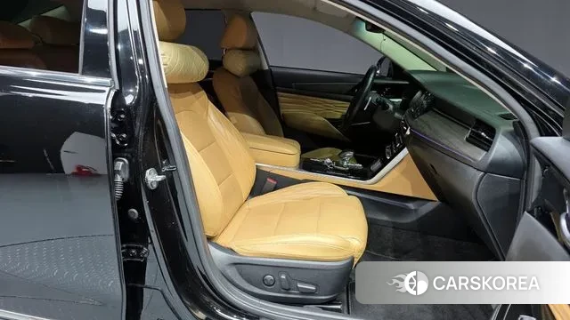 Kia K7 Premier 2021 Черный из Кореи, фото 2