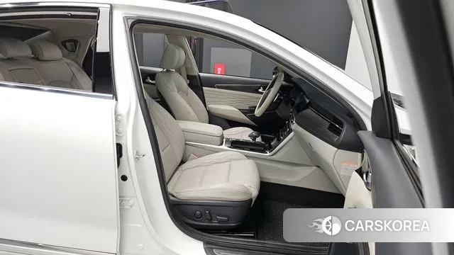 Kia K7 Premier Hybrid 2020 Белый из Кореи, фото 2