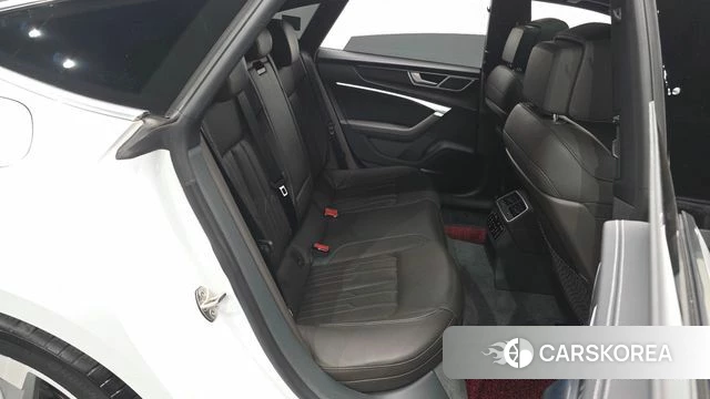 Audi A7 (4K) 2021 Белый из Кореи, фото 2