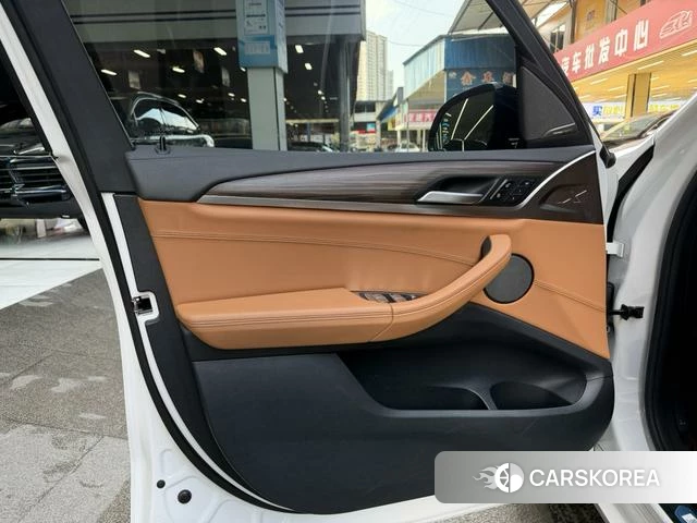 BMW X3 2021 Белый из Китая, фото 2