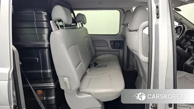 Hyundai The New Grand Starex 2020 Серебристо-серый из Кореи, фото 2