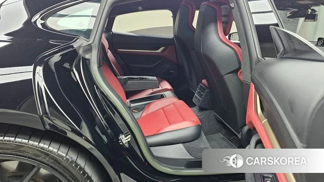 Porsche Taycan 2022 Черный из Кореи, фото 2